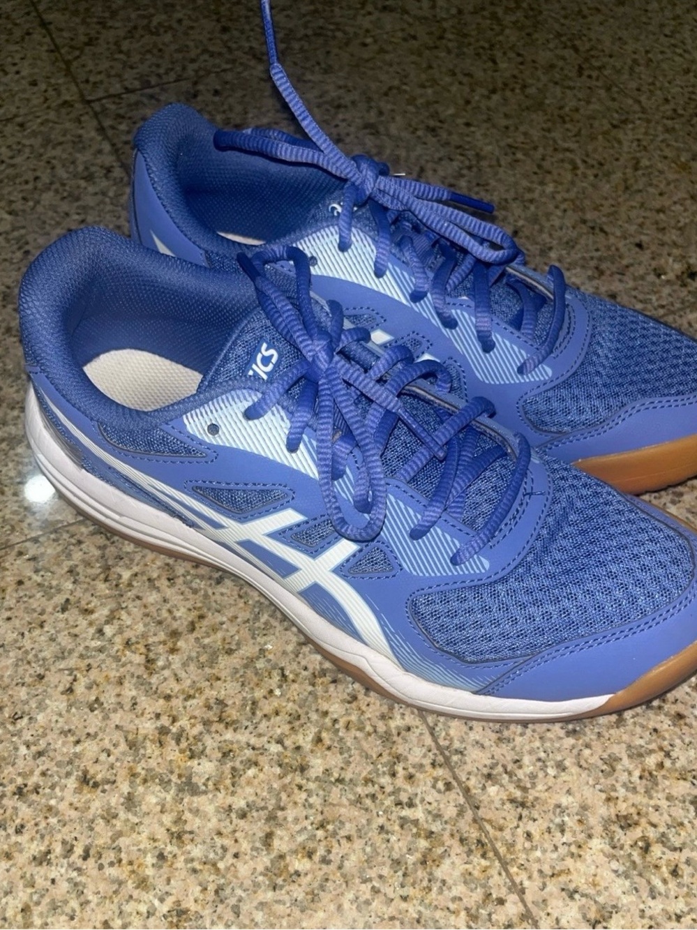 ASICS Blue and White Men’s Athletic Trainers with Gum Sole